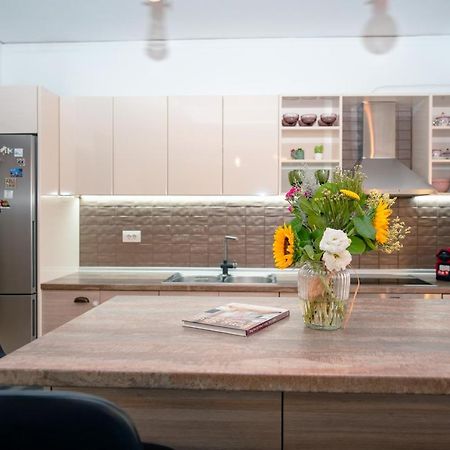 Loft Style Apartment Near The Old Town Rhodes City エクステリア 写真